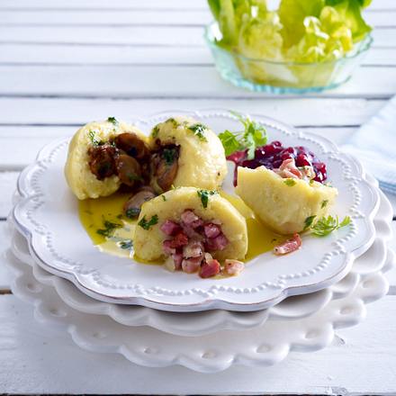 Kroppkakor (Knödel mit zweierlei Füllungen) Rezept Kroppkakor (Knödel mit zweierlei Füllungen) Rezept
