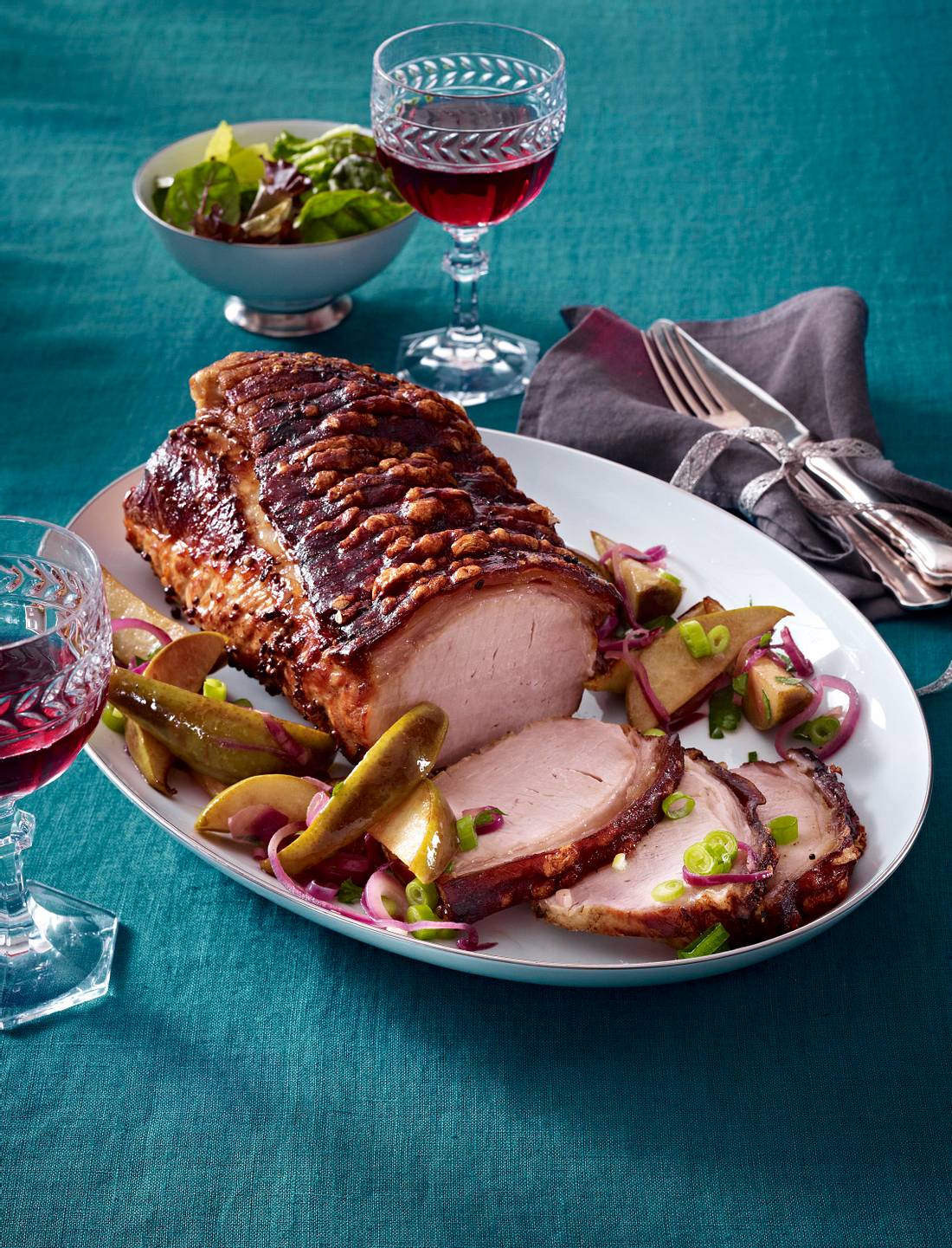 Krosse Schweinelende mit Honig-Birnen Rezept | LECKER