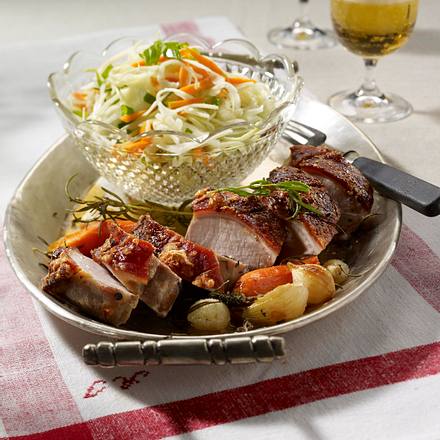 Krustenbraten mit Krautsalat Rezept