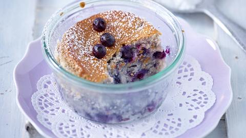 Kuchen im Glas zum Verschenken: mit Äpfeln und Rosinen Rezept - Foto: House of Food / Bauer Food Experts KG