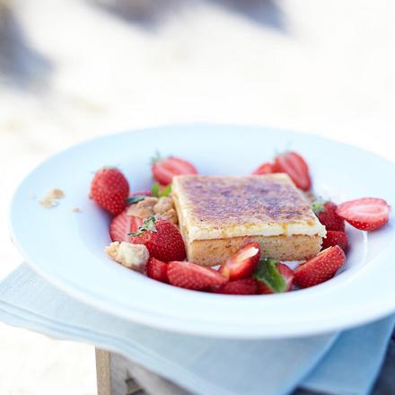 Kuchen mit Erdbeersalat Rezept Kuchen mit Erdbeersalat Rezept