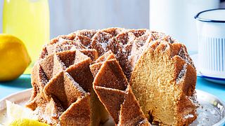 Kuchen mit Likör: Limoncello-Gugelhupf - Foto: House of Food / Bauer Food Experts KG