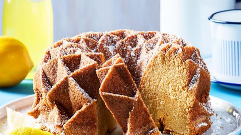 Kuchen mit Likör: Limoncello-Gugelhupf - Foto: House of Food / Bauer Food Experts KG