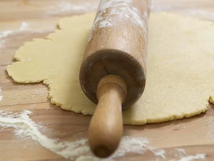 Teig ausrollen - kuchenrolle