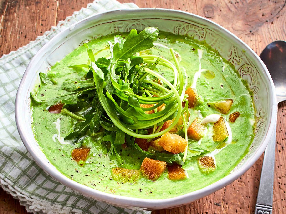 Rucola - Cremig als kühle Suppe  mit Knuspertopping Rezept