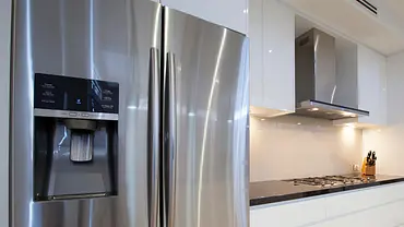 Kühlschrank mit Wasserspender - Foto: iStock / zstockphotos Kühlschrank mit Wasserspender - Foto: iStock / zstockphotos