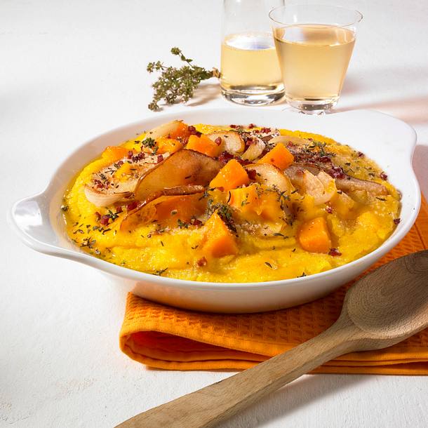 Kürbis-Quiche mit Birnen und Speck Rezept Kürbis-Quiche mit Birnen und Speck Rezept