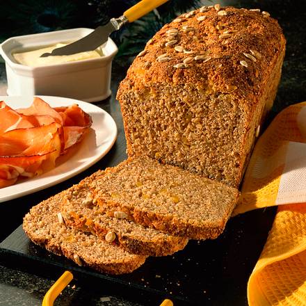 Kürbisbrot mit Sonnenblumenkernen Rezept