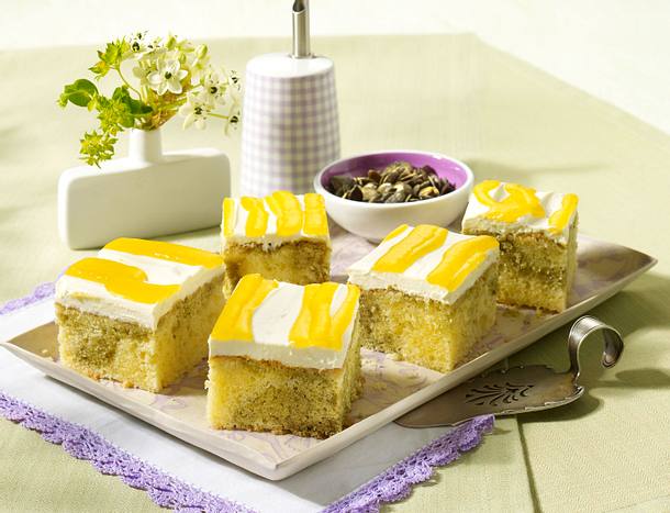 Kürbiskern-Marmorkuchen mit Aprikosenpüree Rezept