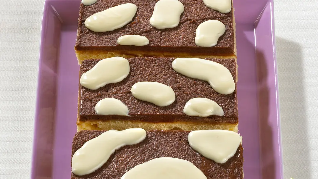 Kuhflecken-Blechkuchen Rezept - Foto: LECKER @ Bauer Media Group