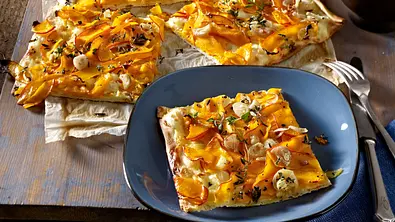 Kürbis-Flammkuchen Rezept - Foto: LECKER @ Bauer Media Group