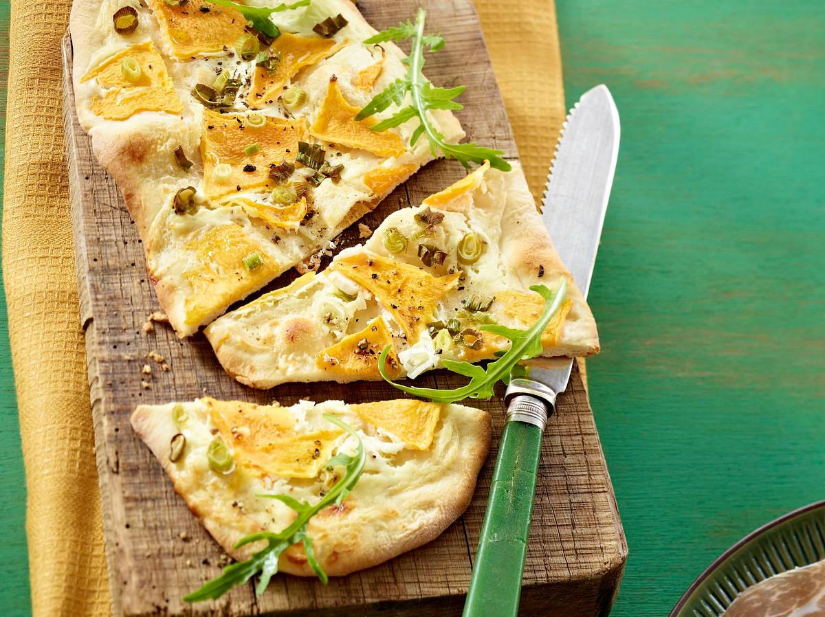 Kürbis-Flammkuchen mit Rucola