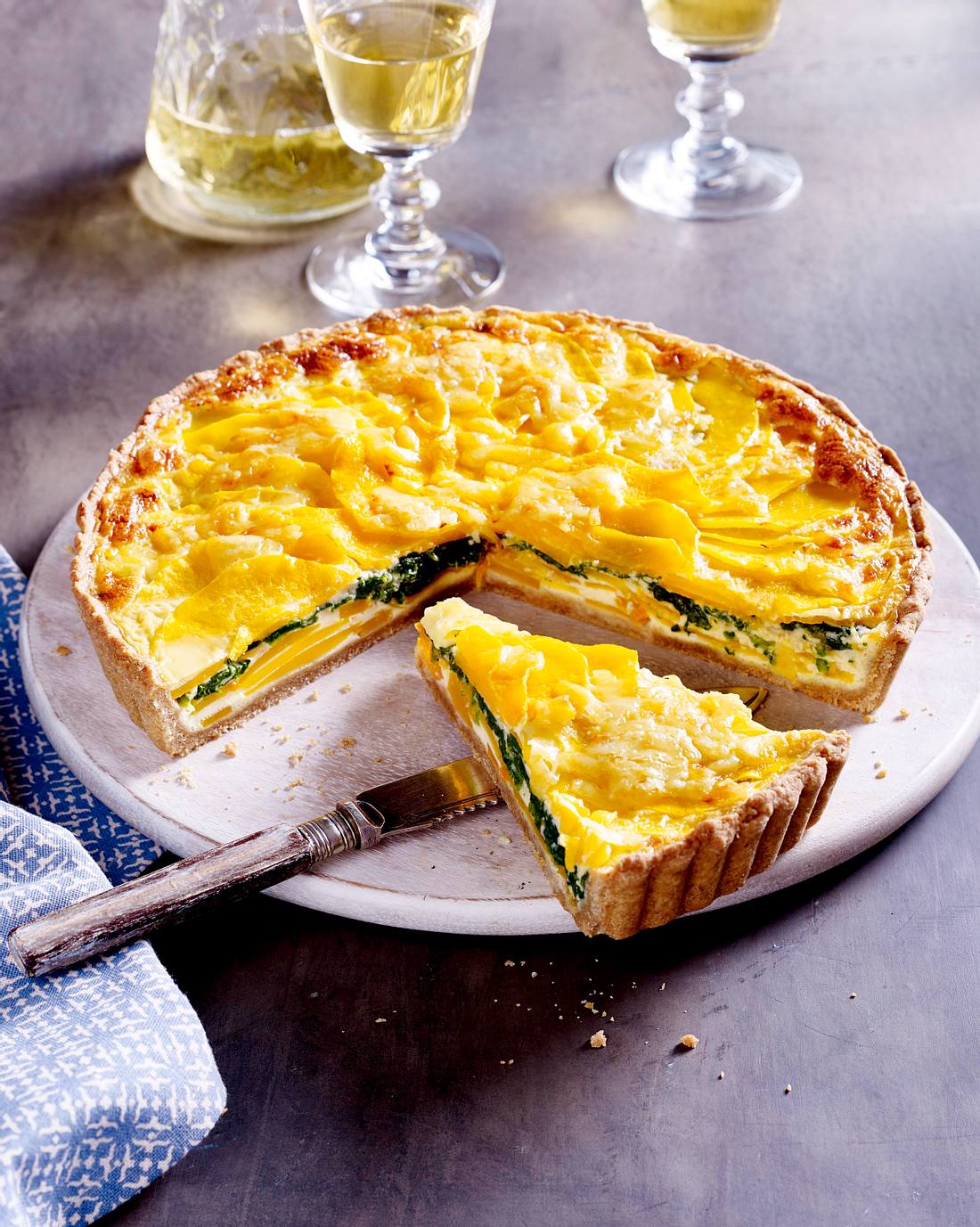 Kürbis-Spinat-Tarte Rezept | LECKER