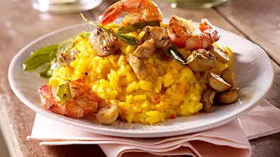 Kürbisrisotto mit Champignons und Garnelen Rezept - Foto: LECKER @ Bauer Media Group