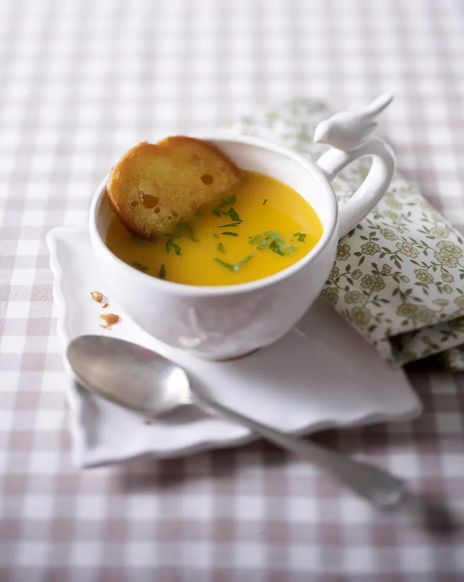 Kürbissuppe mit Muskat und weißem Balsamico Rezept Kürbissuppe mit Muskat und weißem Balsamico Rezept