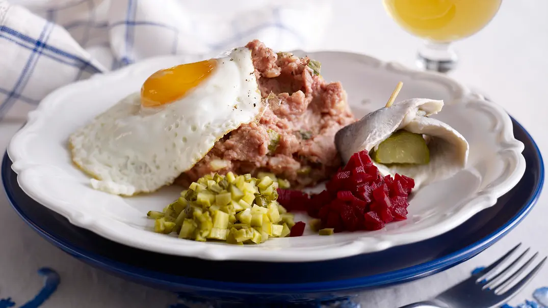 Labskaus Rezept - Foto: LECKER @ Bauer Media Group Labskaus Rezept - Foto: LECKER @ Bauer Media Group