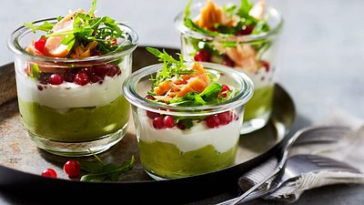 Lachs auf Avocadomousse Rezept - Foto: House of Food / Bauer Food Experts KG