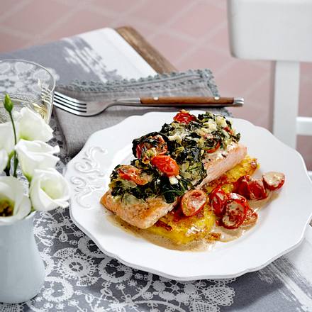 Lachs Florentiner Art in Tomatensahne Rezept Lachs Florentiner Art in Tomatensahne Rezept