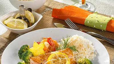 Lachs mit Krabbensoße Rezept - Foto: Först, Thomas