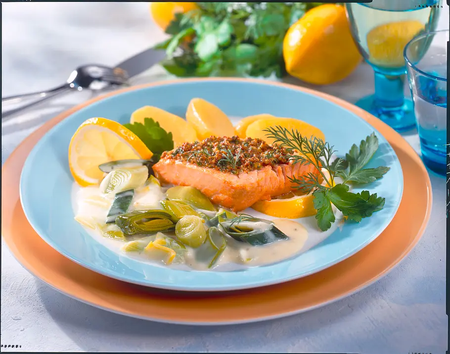 Lachs mit Kräuterkruste Rezept Lachs mit Kräuterkruste Rezept