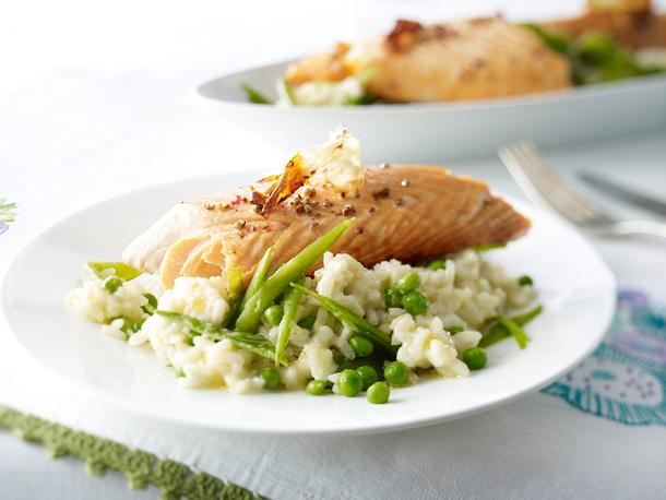Lachs mit Meerrettich-Butter Rezept Lachs mit Meerrettich-Butter Rezept