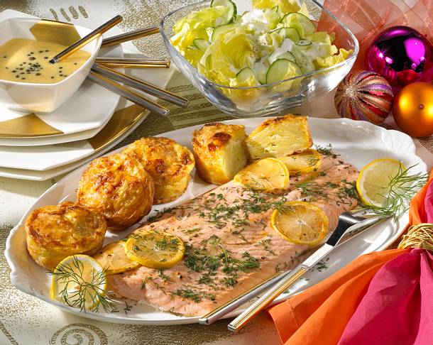 Lachs mit Pfeffer-Hollandaise Rezept Lachs mit Pfeffer-Hollandaise Rezept