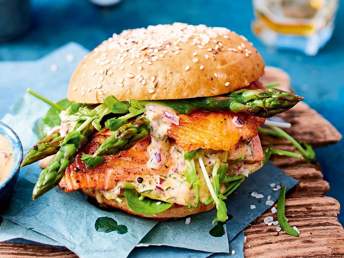 Lachs-Spargel-Burger