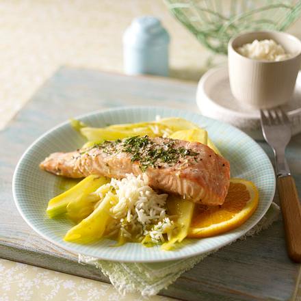 Lachsfilet auf Fenchel und Reisbett Rezept
