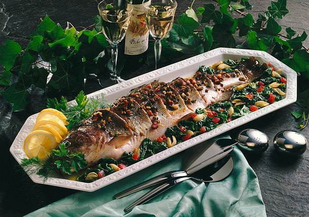 Lachsforelle auf Blattspinat Rezept Lachsforelle auf Blattspinat Rezept
