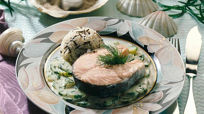 Lachskoteletts mit Gurkengemüse Rezept - Foto: Horn