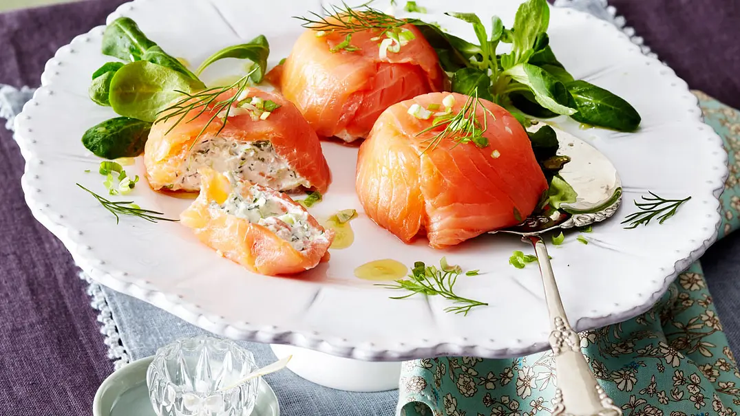 Lachspralinen mit Dillfrischkäse Rezept - Foto: LECKER @ Bauer Media Group Lachspralinen mit Dillfrischkäse Rezept - Foto: LECKER @ Bauer Media Group
