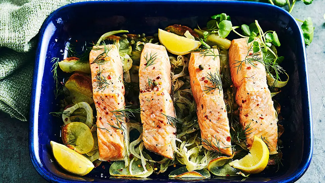 Lachsschnitten mit Proteinpower Rezept - Foto: LECKER @ Bauer Media Group Lachsschnitten mit Proteinpower Rezept - Foto: LECKER @ Bauer Media Group