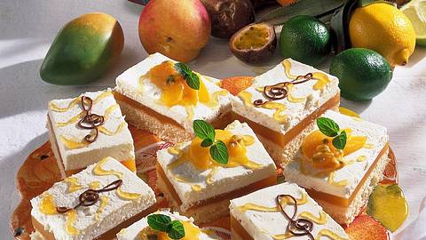 Lambada-Schnitten mit Pfirsichen Rezept - Foto: House of Food / Bauer Food Experts KG