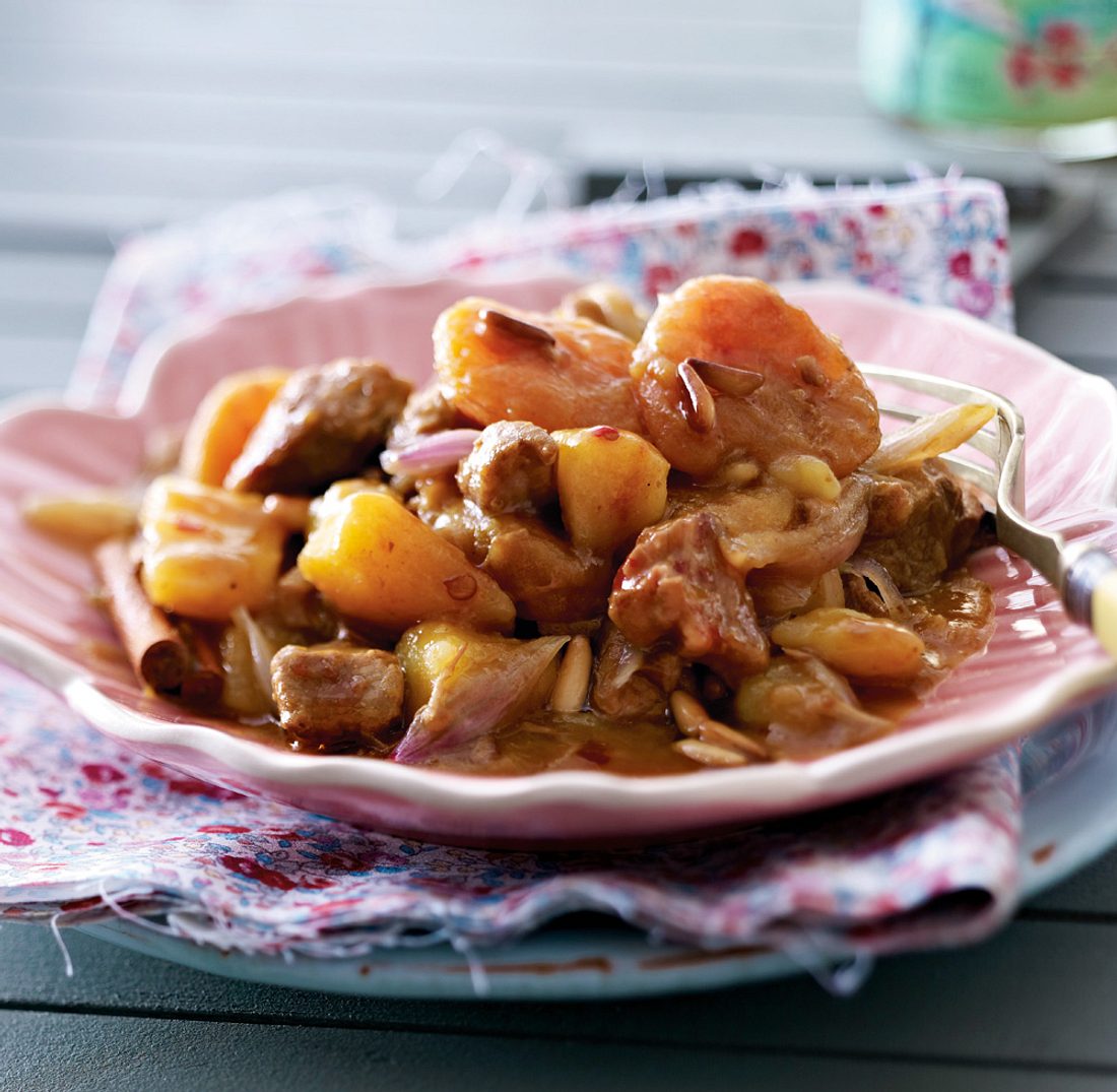 Lamm-Aprikosen-Curry Rezept | LECKER
