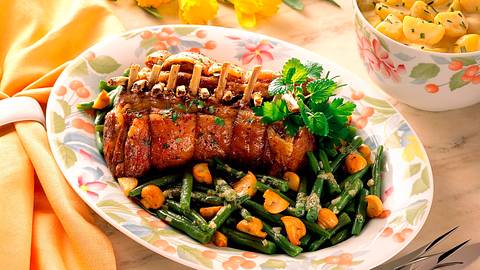 Lamm-Kamm mit Rosmarin-Béchamelkartoffeln Rezept - Foto: Neckermann