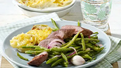 Lamm mit Bohnengemüse auf französische Art Rezept - Foto: LECKER @ Bauer Media Group