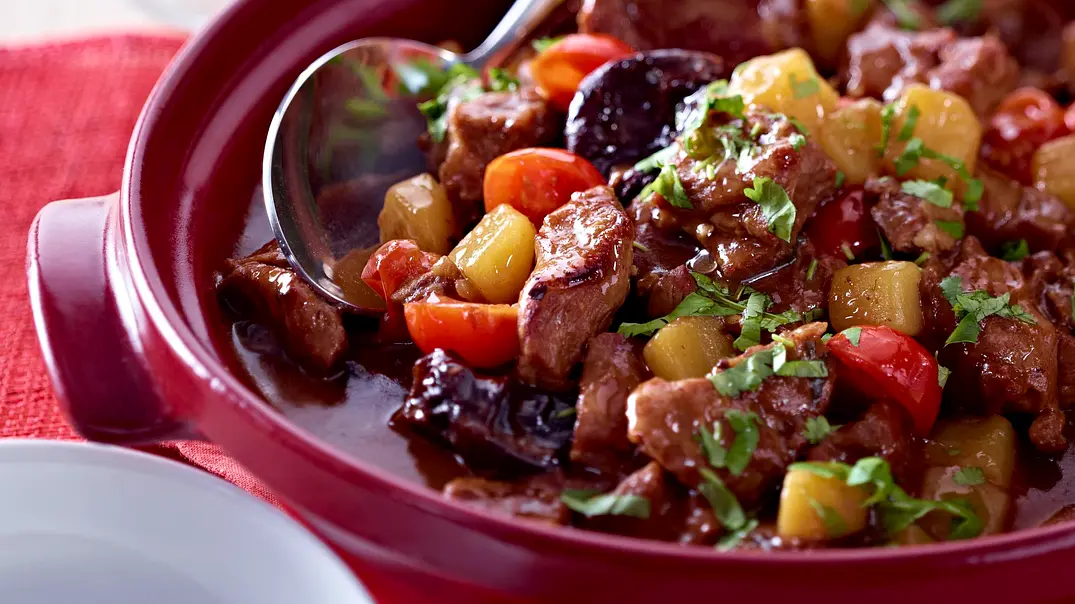 Lamm-Tajine mit Backpflaumen Rezept - Foto: LECKER @ Bauer Media Group
