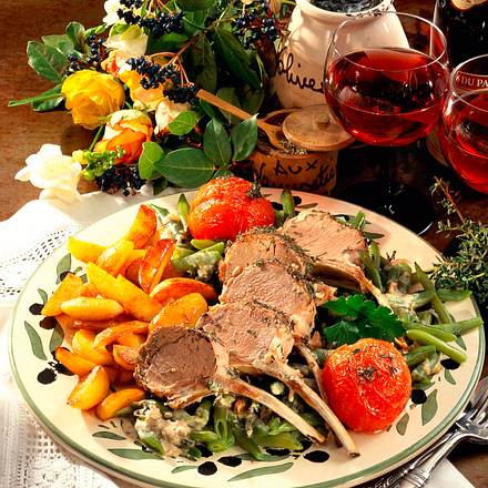 Lammcarrée mit grünen Bohnen Rezept Lammcarrée mit grünen Bohnen Rezept