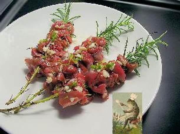 Lammfilet auf Rosmarinspießen Rezept Lammfilet auf Rosmarinspießen Rezept