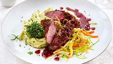 Lammfilet „Osterhazy“ Rezept - Foto: LECKER @ Bauer Media Group Lammfilet „Osterhazy“ Rezept - Foto: LECKER @ Bauer Media Group