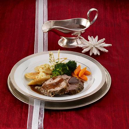 Lammkeule mit Pyrogies Rezept Lammkeule mit Pyrogies Rezept