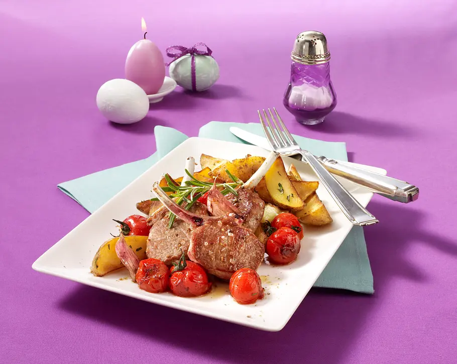 Lammkoteletts mit Rosmarinkartoffeln Rezept Lammkoteletts mit Rosmarinkartoffeln Rezept