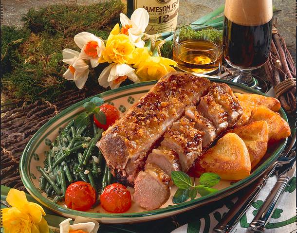 Lammrücken mit Minzsoße Rezept Lammrücken mit Minzsoße Rezept