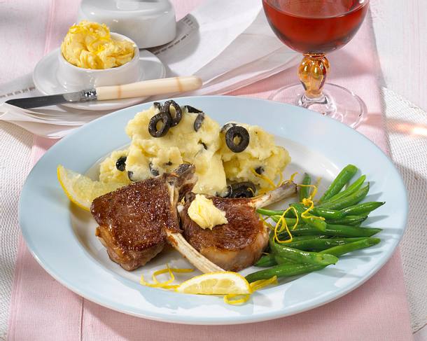Lammstielkoteletts mit Oliven-Püree Rezept
