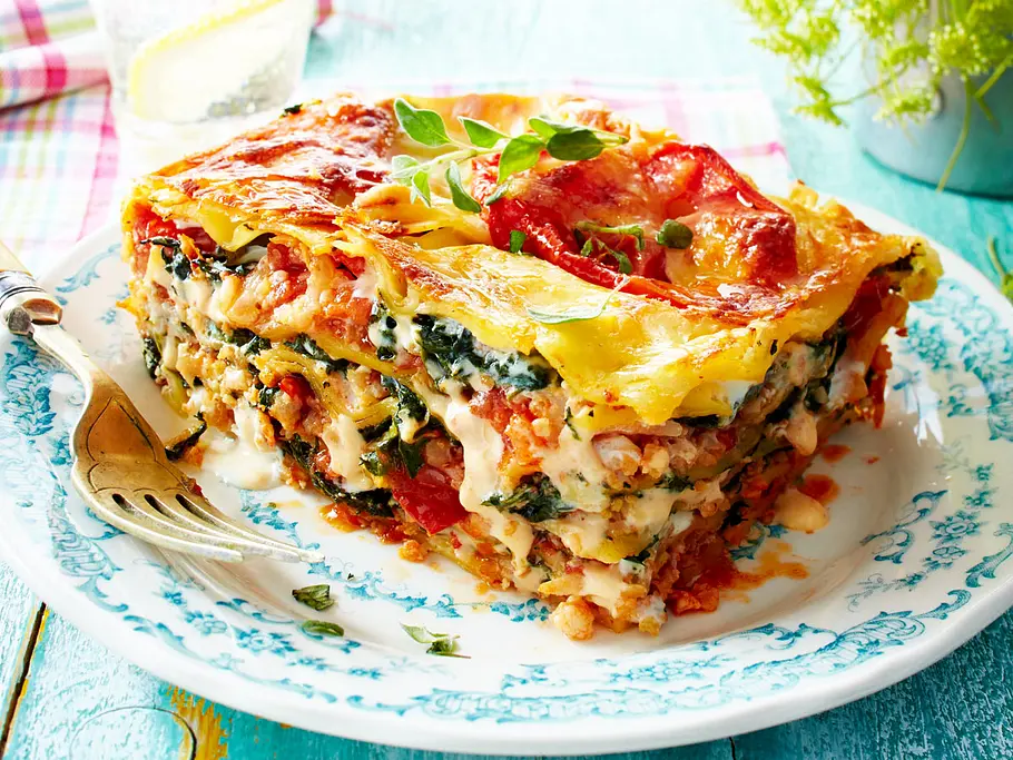 Lasagne mit „Blumenkohlhack“ und Spinat Rezept Lasagne mit „Blumenkohlhack“ und Spinat Rezept