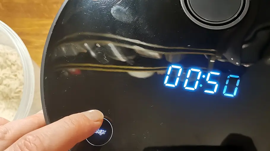 Desugar Funktion am Lauben Reiskocher 1500WT Desugar Funktion am Lauben Reiskocher 1500WT