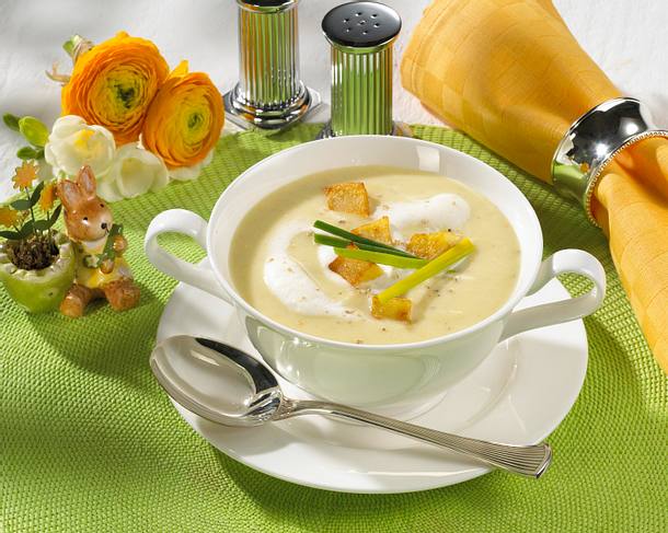 Lauchcreme mit Kartoffel-Croûtons Rezept Lauchcreme mit Kartoffel-Croûtons Rezept
