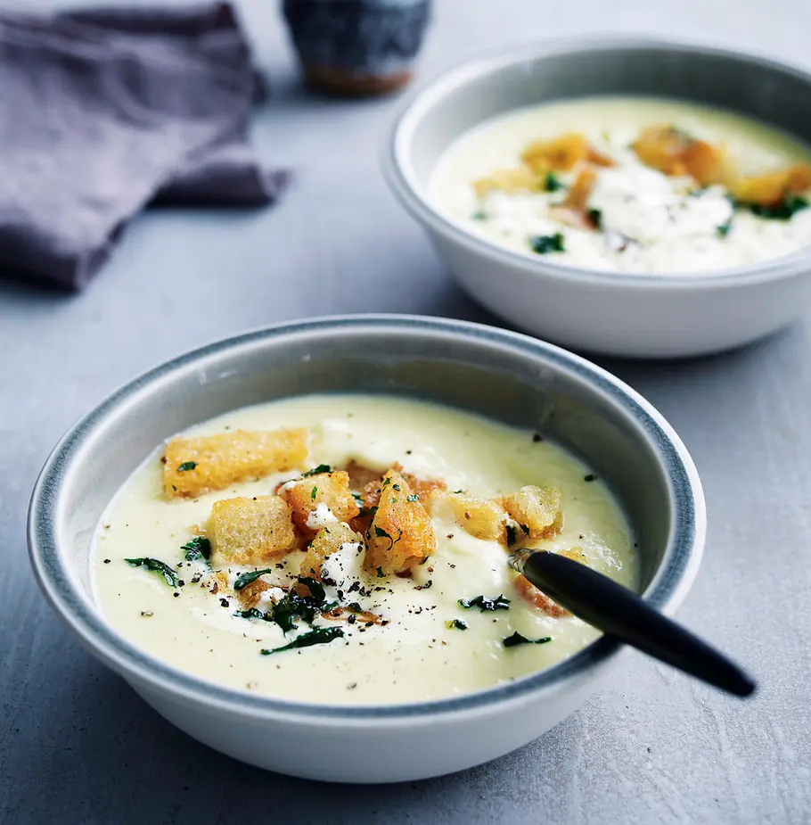 Lauchcremesuppe mit Croûtons Rezept Lauchcremesuppe mit Croûtons Rezept