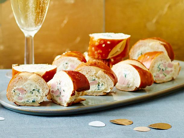 Laugenringe mit Leberkäsecreme Rezept Laugenringe mit Leberkäsecreme Rezept