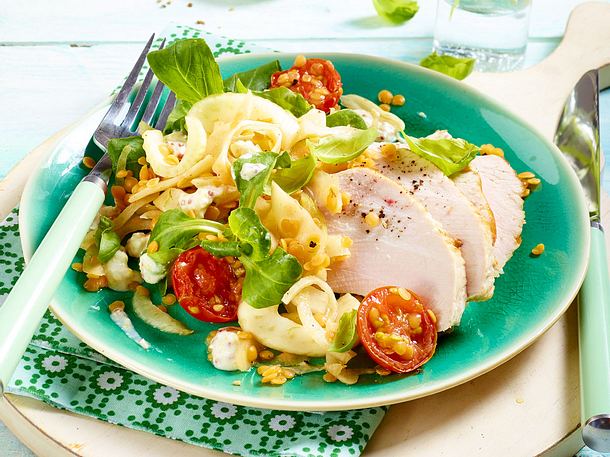 Lauwarmer Fenchelsalat mit Putenbrust Rezept Lauwarmer Fenchelsalat mit Putenbrust Rezept
